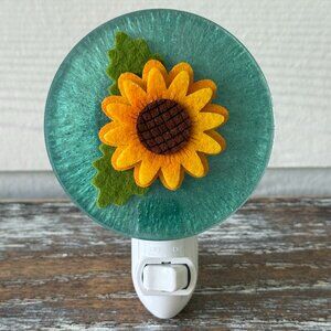 Sunflower Night Light Plug-In Nightlight Outlet Housewarming Gift Mother's Day